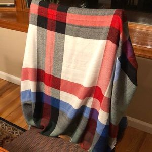 LAND’S END Rich Pine Multi plaid scarf